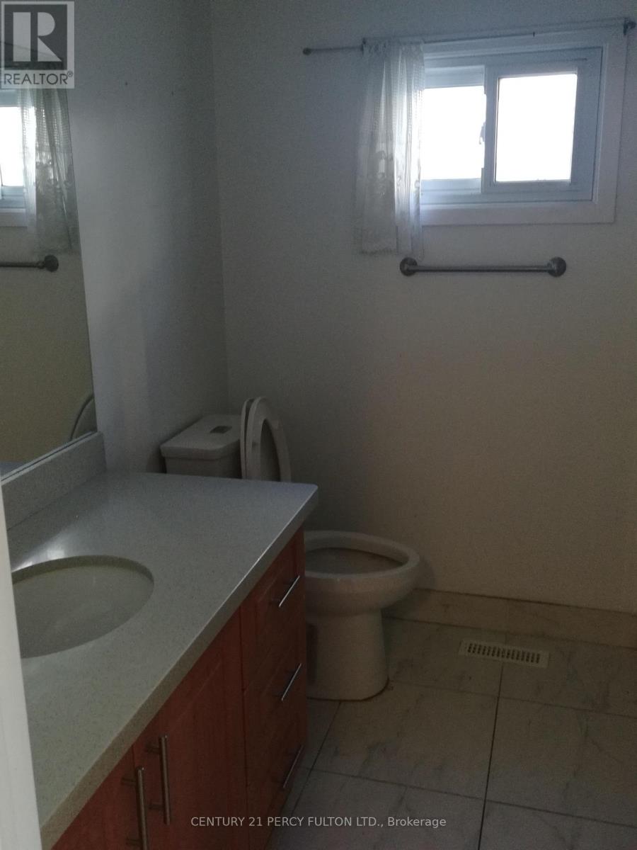 52 Danilack Court, Toronto, Ontario  M1V 4L5 - Photo 7 - E12746614