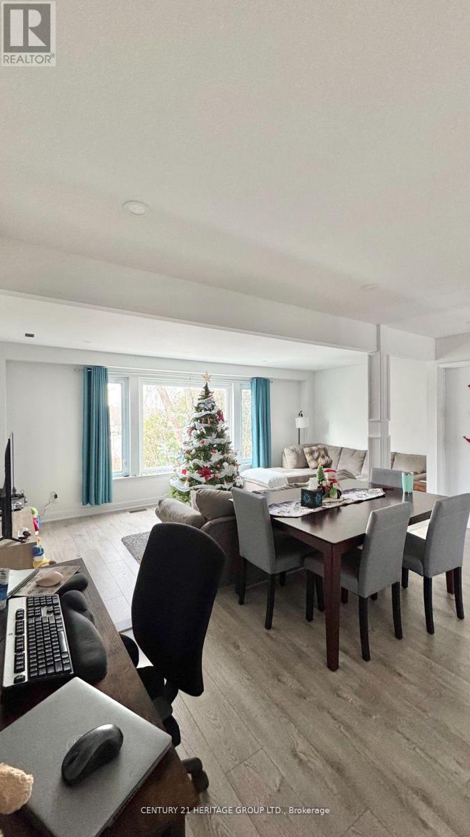 Main&2nd - 735 Pam Crescent, Newmarket, Ontario  L3Y 5B7 - Photo 4 - N12746630