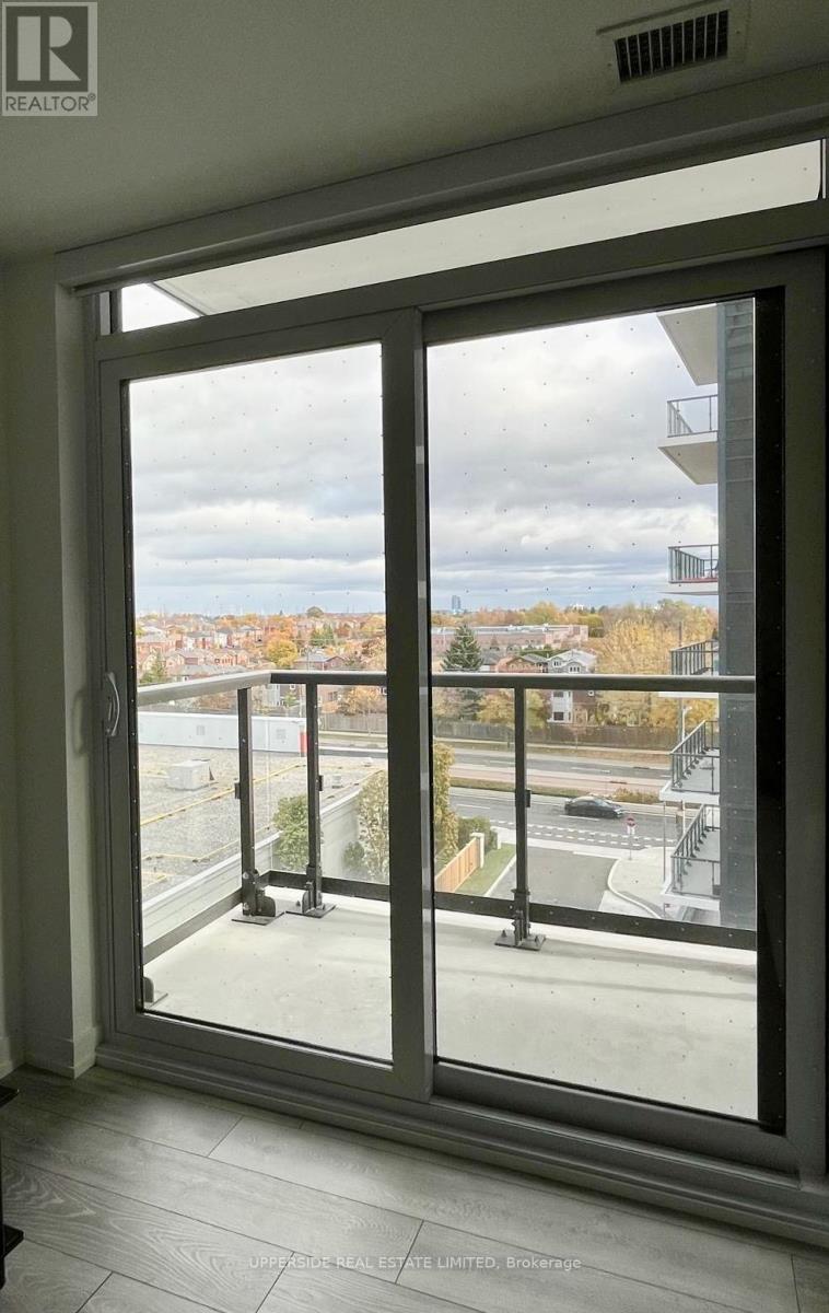 C504 - 8 Beverley Glen Boulevard, Vaughan, Ontario  L6A 0M6 - Photo 10 - N12746634