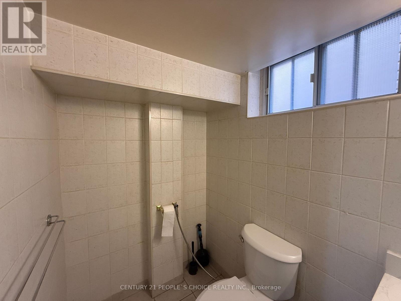 Lower - 61 Jeffcoat Drive, Toronto, Ontario  M9W 3B8 - Photo 10 - W12746598