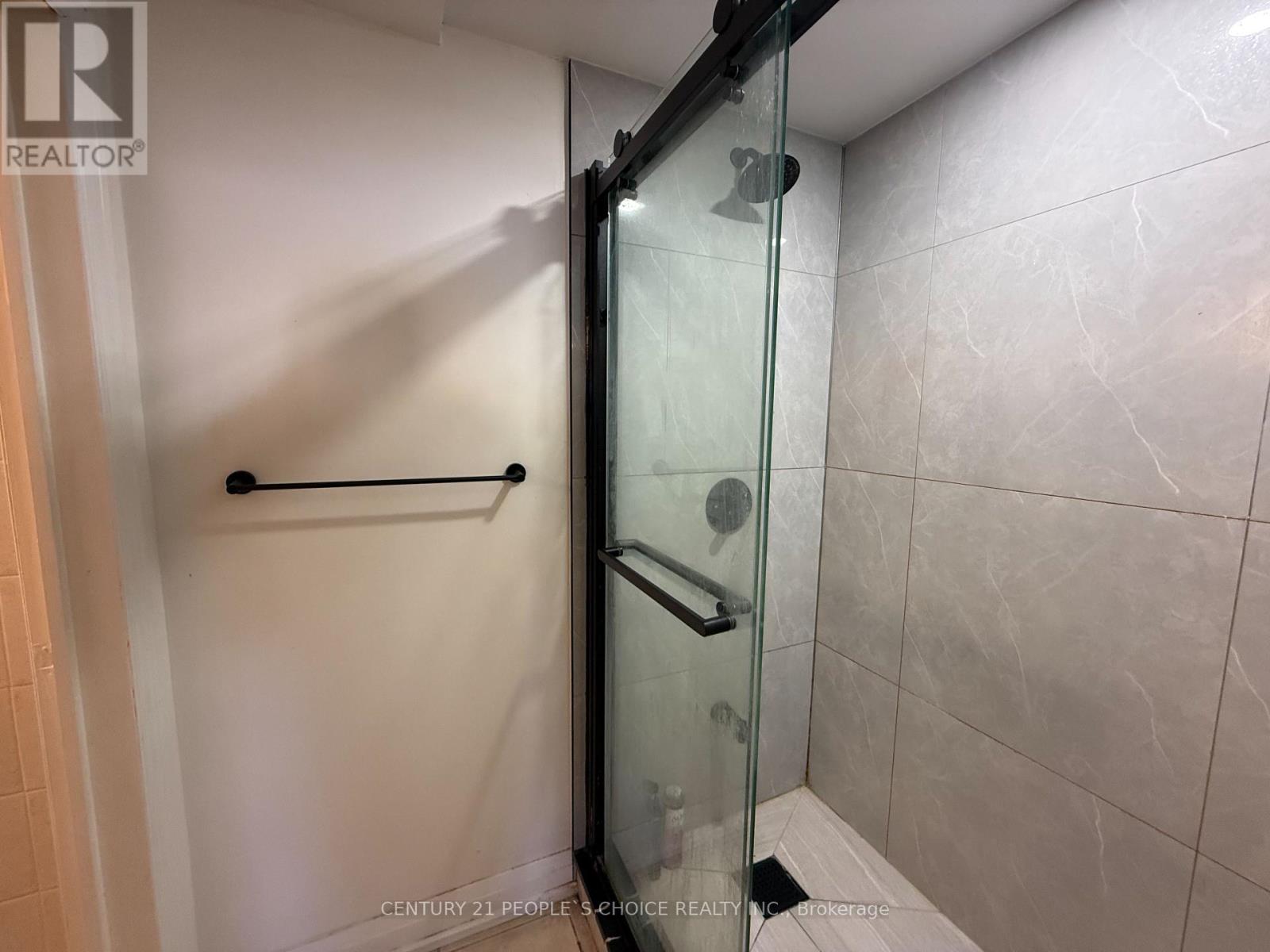 Lower - 61 Jeffcoat Drive, Toronto, Ontario  M9W 3B8 - Photo 8 - W12746598