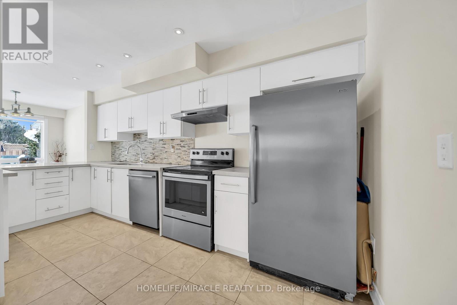 163 Beech Street, Brampton, Ontario  L6V 2Z2 - Photo 17 - W12746608