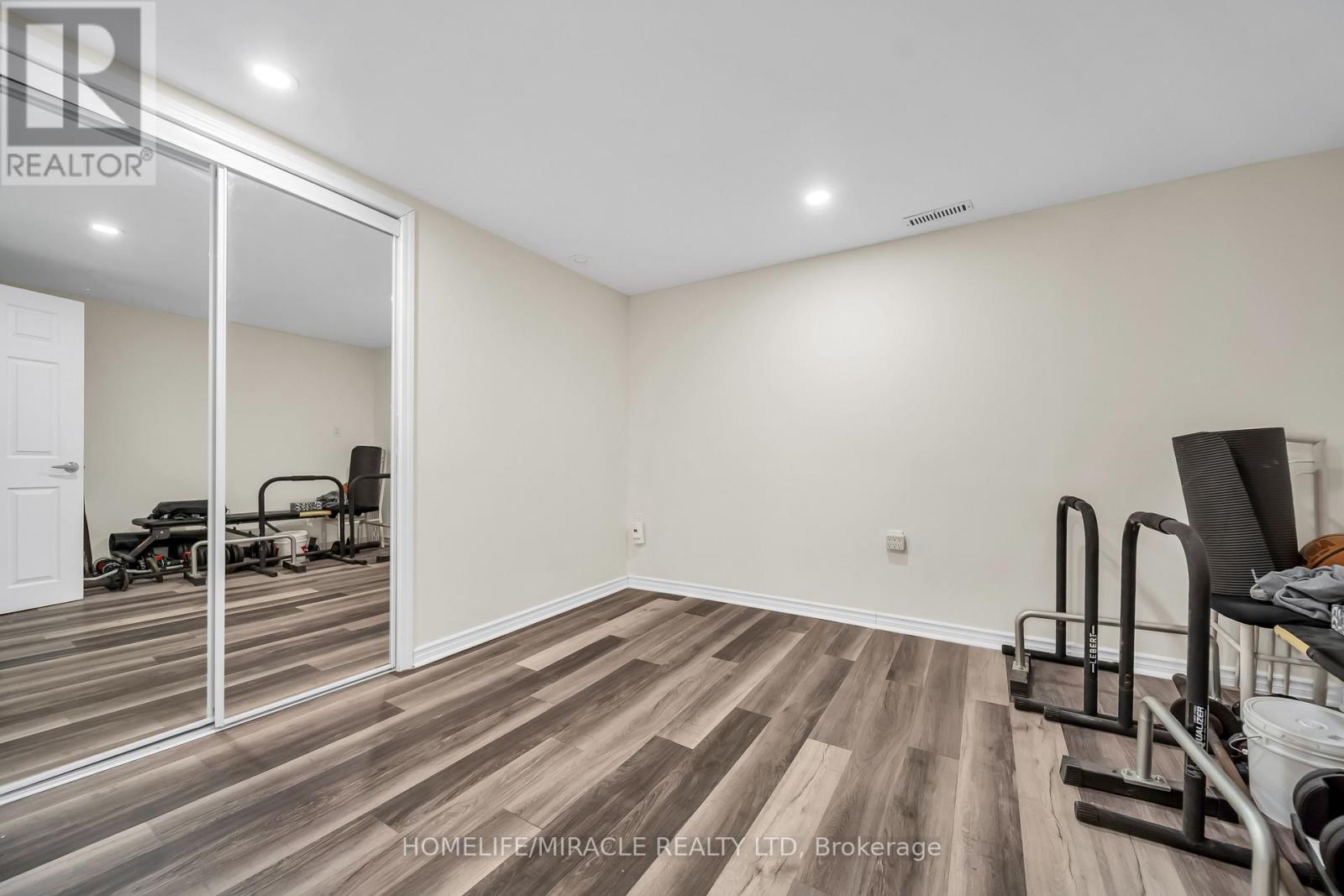 163 Beech Street, Brampton, Ontario  L6V 2Z2 - Photo 38 - W12746608