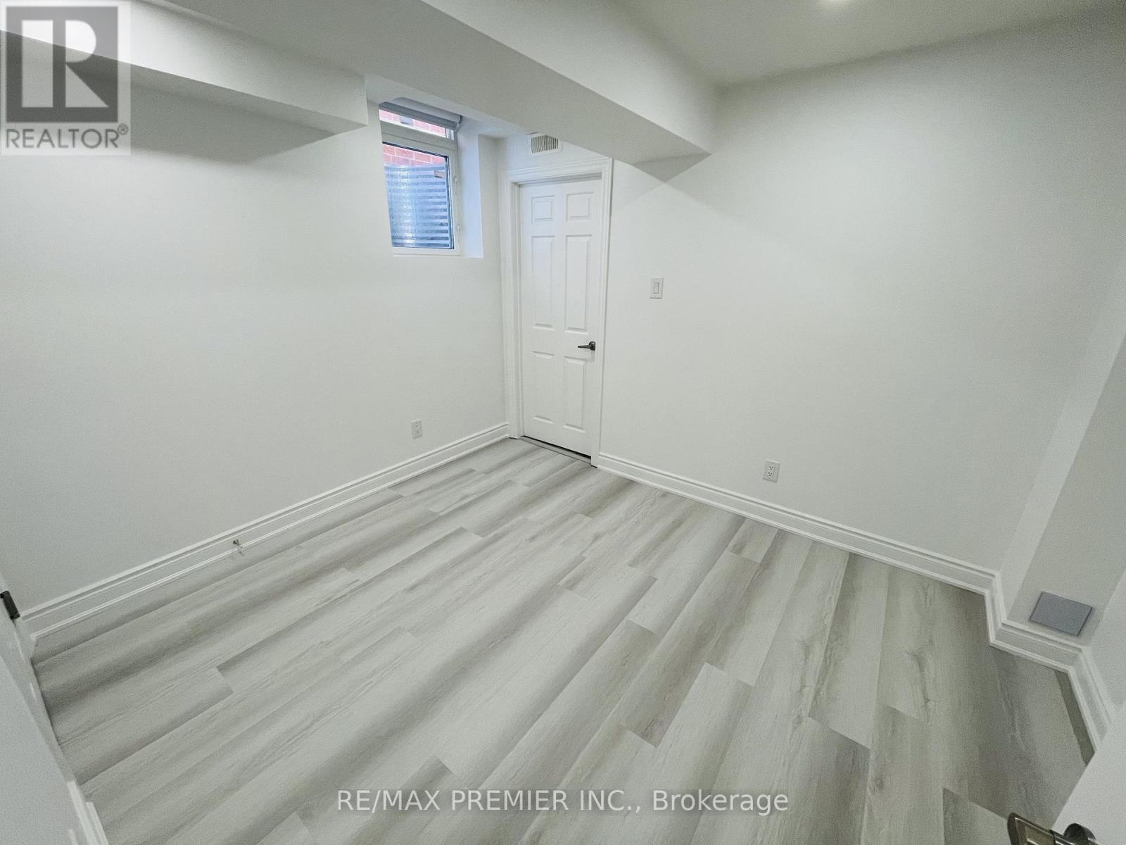 Lower - 1209 Prestonwood Crescent, Mississauga, Ontario  L5V 2V4 - Photo 11 - W12746612