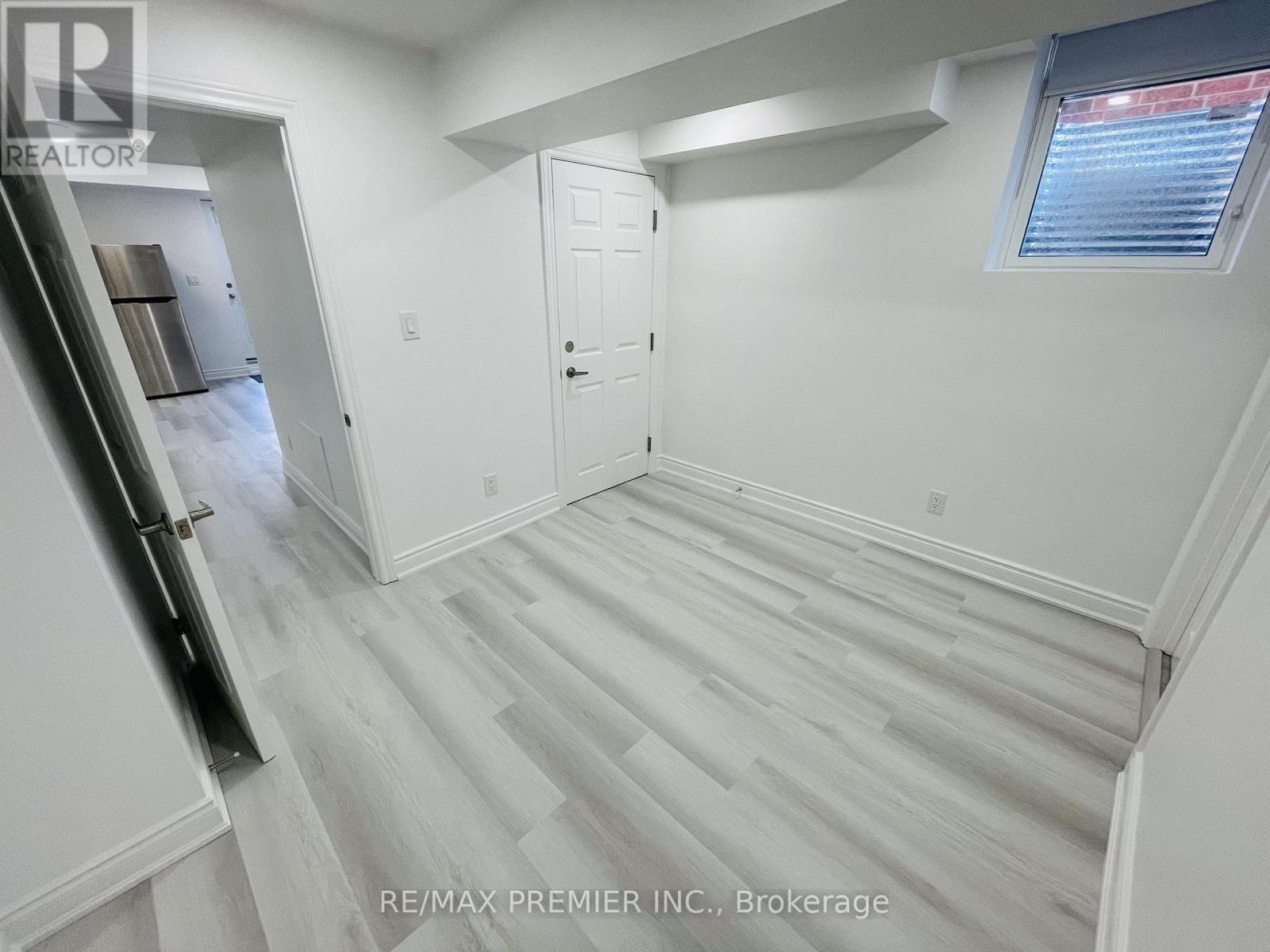 Lower - 1209 Prestonwood Crescent, Mississauga, Ontario  L5V 2V4 - Photo 12 - W12746612