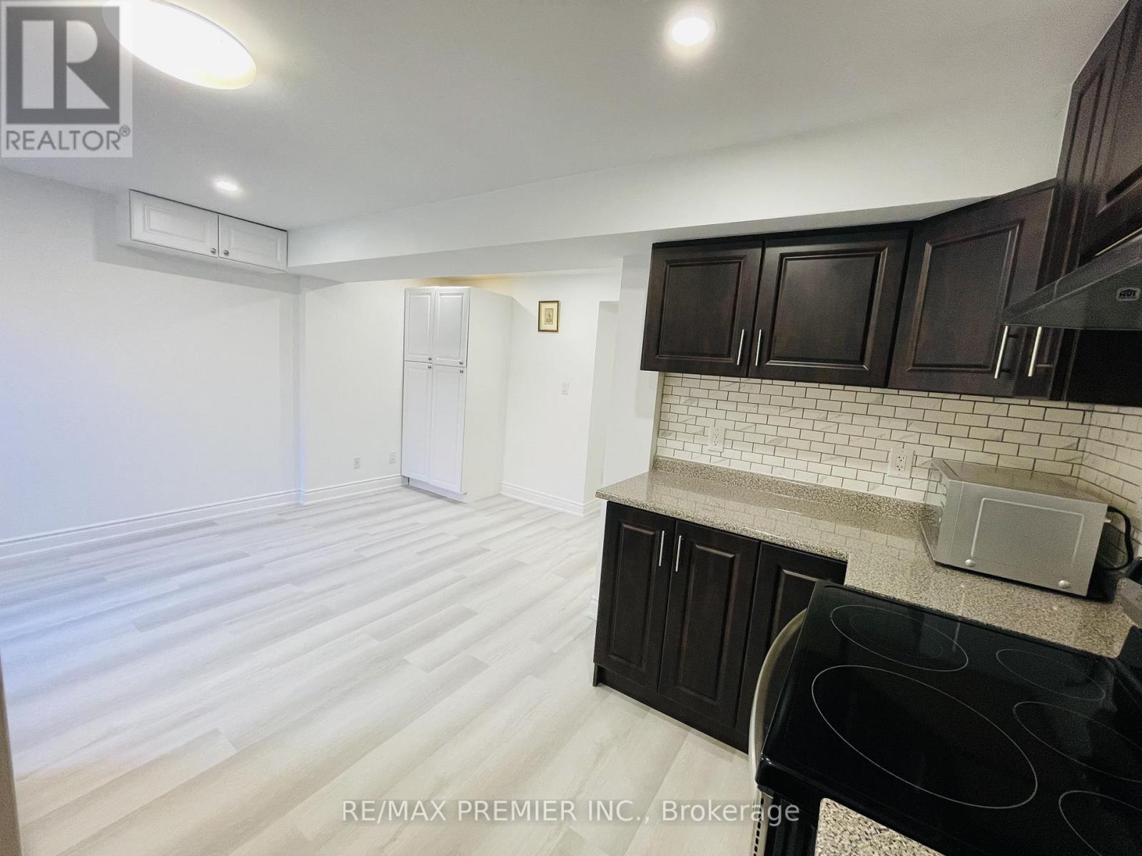 Lower - 1209 Prestonwood Crescent, Mississauga, Ontario  L5V 2V4 - Photo 7 - W12746612