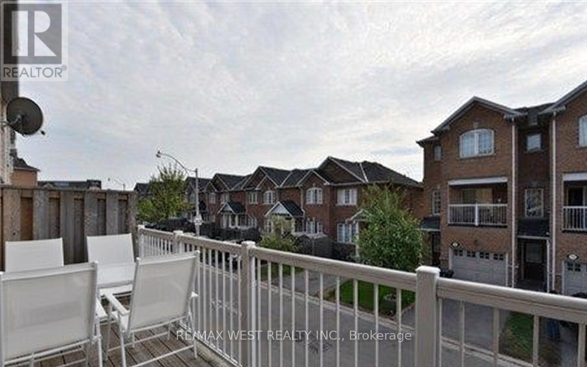 2 - 180 Brickworks Lane, Toronto, Ontario  M6N 5H7 - Photo 11 - W12746626