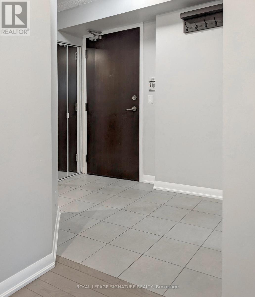 707 - 215 Sherway Gardens Road, Toronto, Ontario  M9C 0A4 - Photo 4 - W12746642