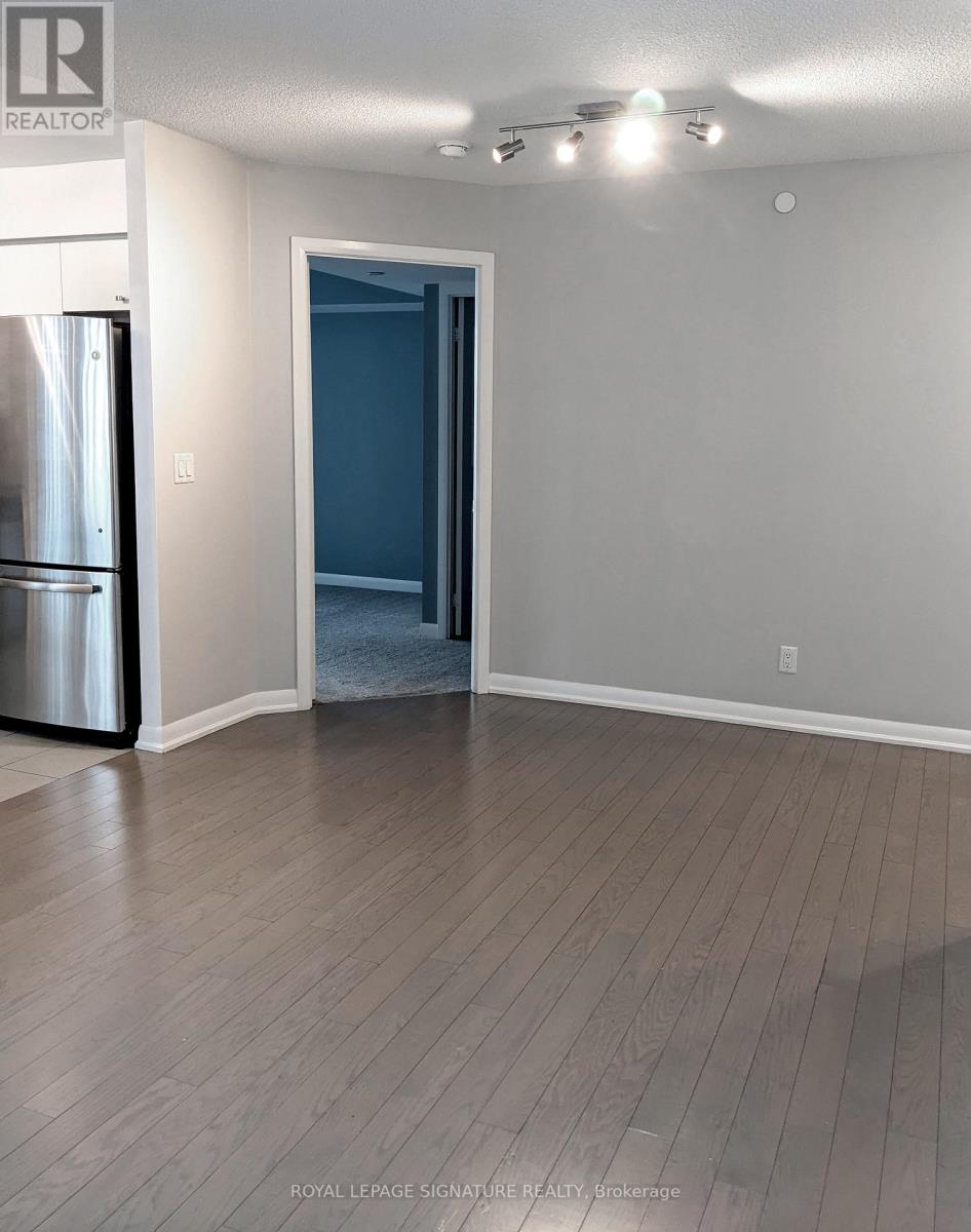 707 - 215 Sherway Gardens Road, Toronto, Ontario  M9C 0A4 - Photo 7 - W12746642