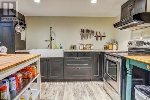 310 The Westway, Toronto, Ontario  M9R 1G9 - Photo 13 - W12746644