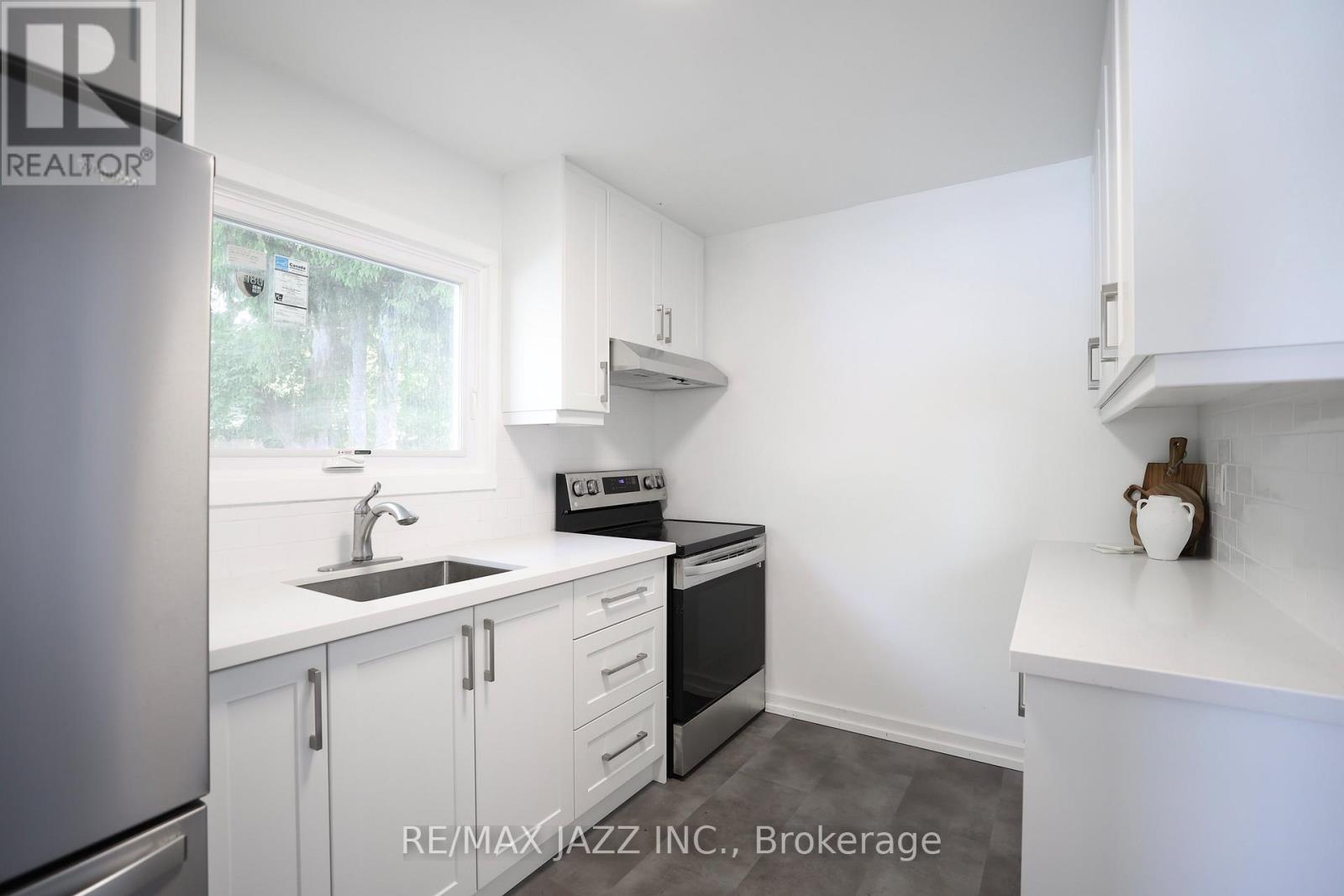 368 Buena Vista Avenue, Oshawa, Ontario  L1J 2M5 - Photo 2 - E12746678