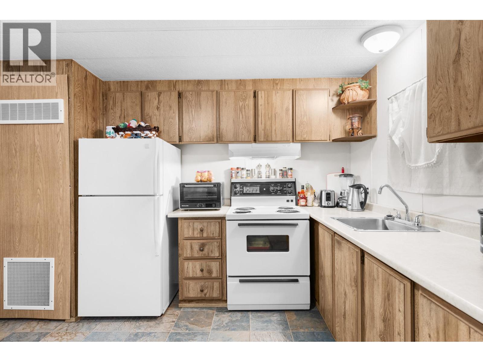 12022 Pretty Road Unit# 25 Lake Country Photo 20