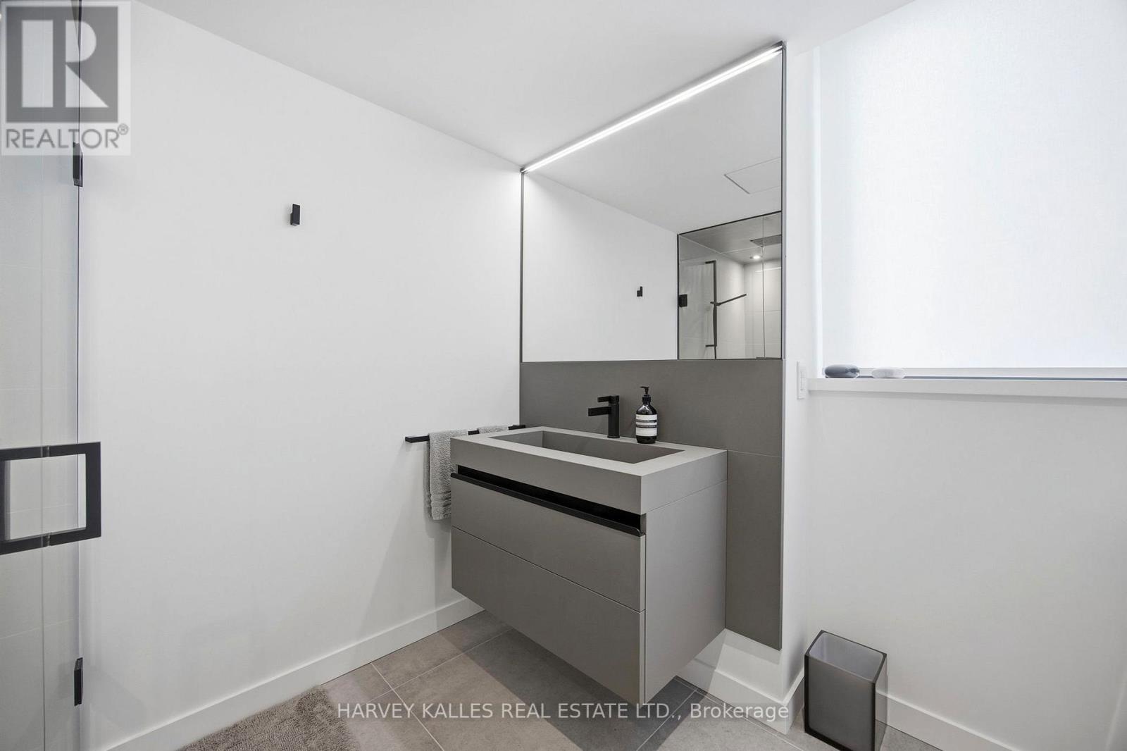 1004 - 15 Mcmurrich Street, Toronto, Ontario  M5R 3M6 - Photo 31 - C12746464