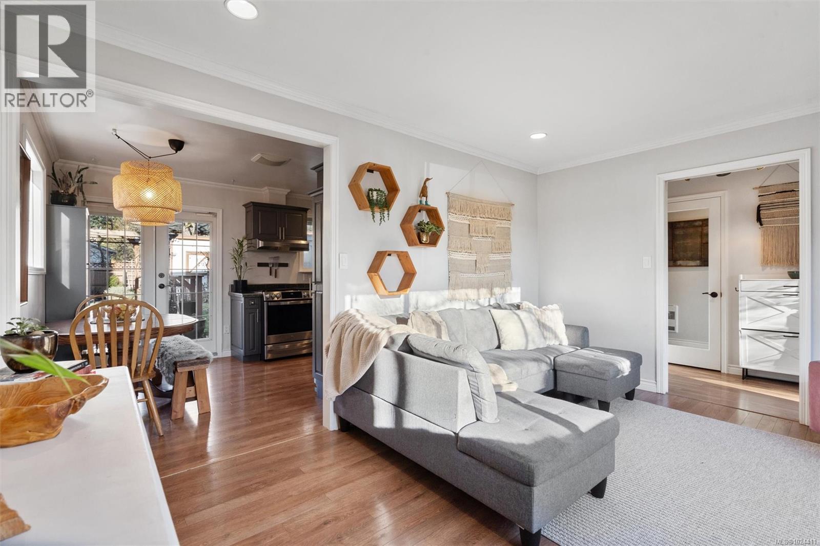 716 Danbrook Ave, Langford, British Columbia  V9B 3A8 - Photo 5 - 1024411