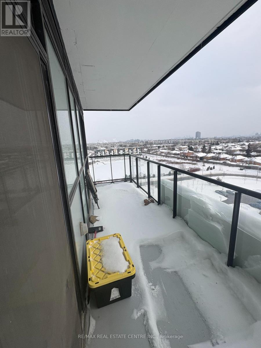 50 George Butchart Drive, Toronto, Ontario  M3K 0C9 - Photo 9 - W12746676