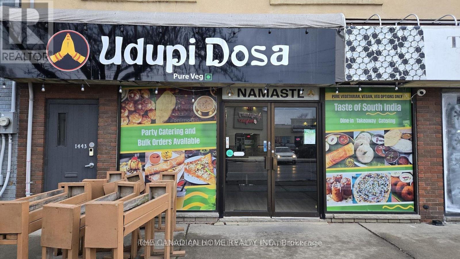 1443 MAIN STREET E, Hamilton, Ontario