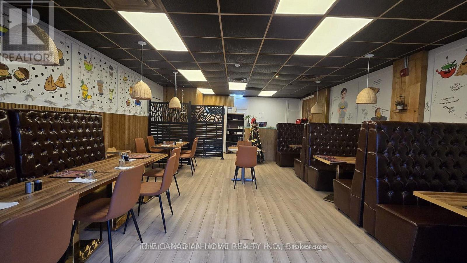 1443 Main Street E, Hamilton, Ontario  L8K 1C4 - Photo 2 - X12746658