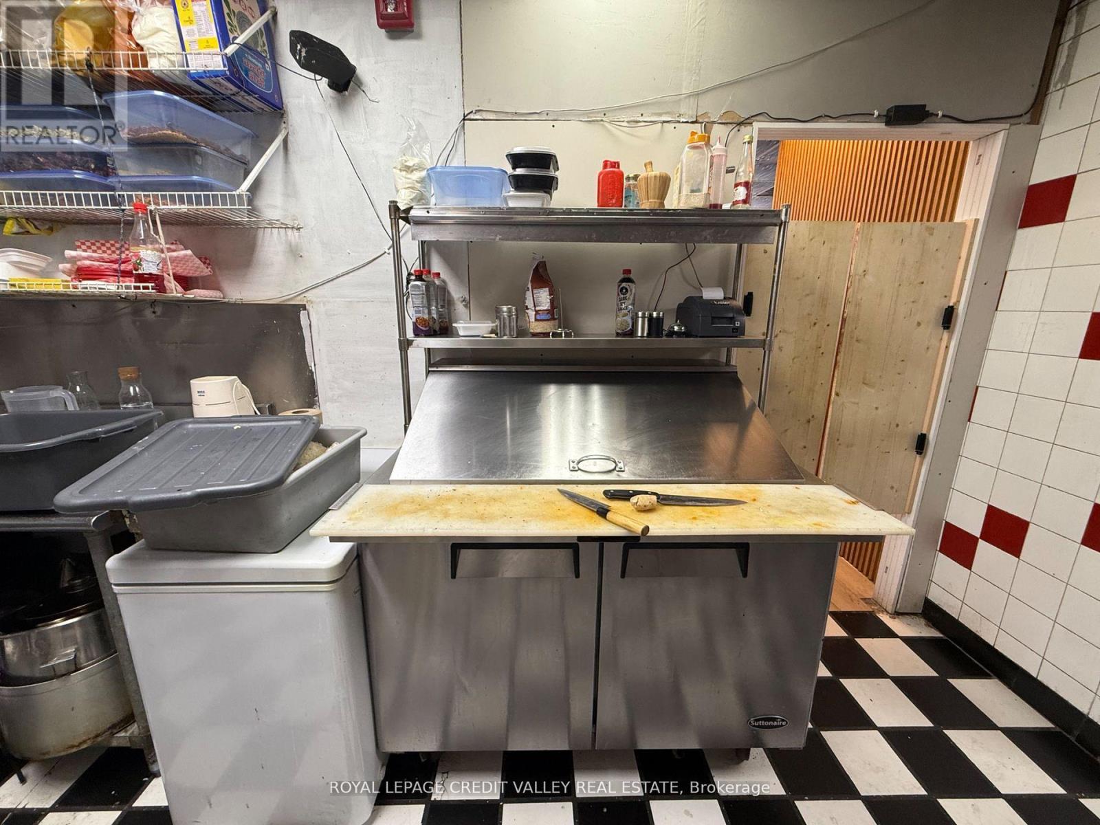 1443 Main Street E, Hamilton, Ontario  L8K 1C4 - Photo 6 - X12746658