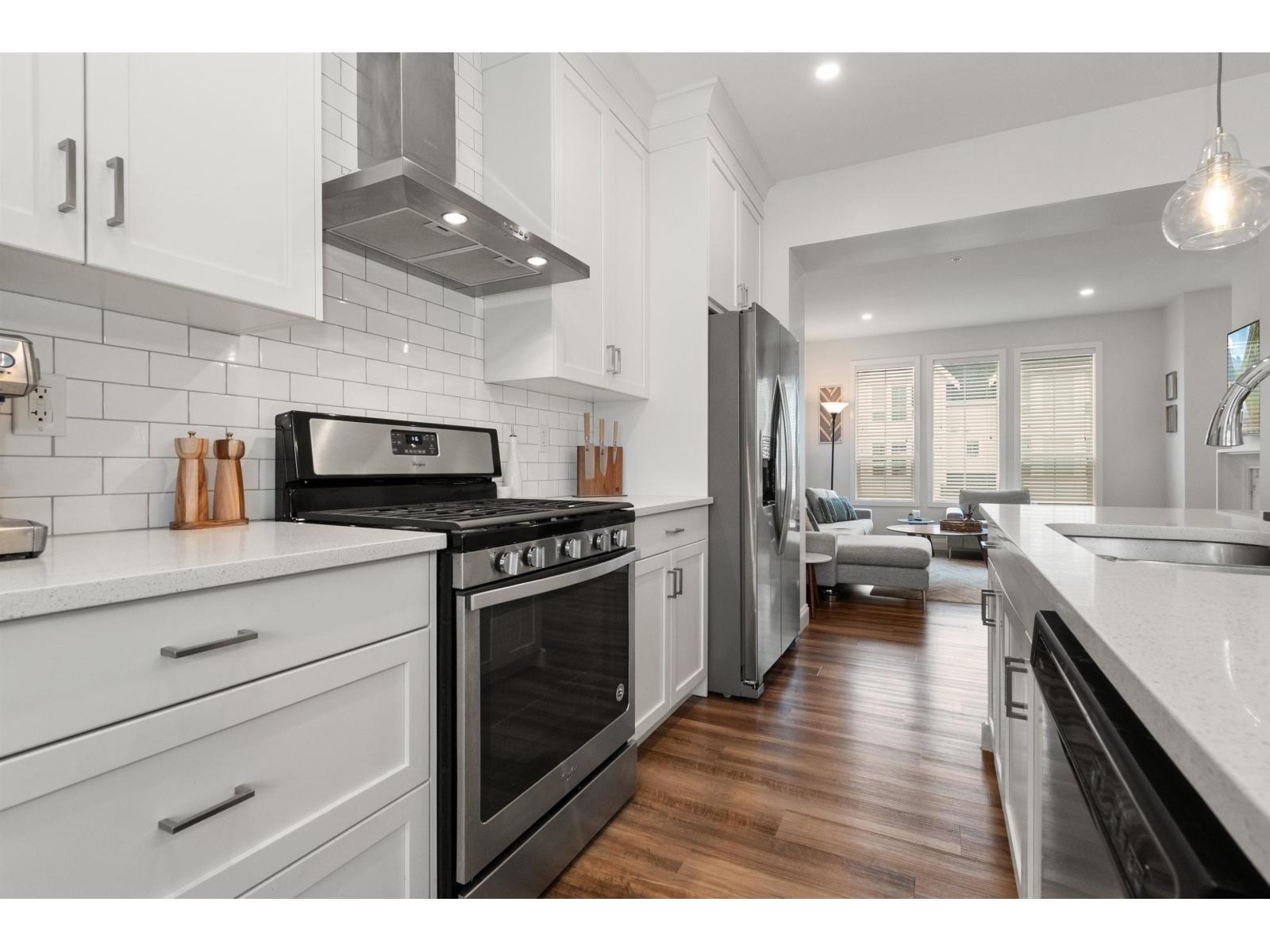 5524 Driftwood Street, Sardis South, Chilliwack, British Columbia  V2R 6A3 - Photo 8 - R3077577