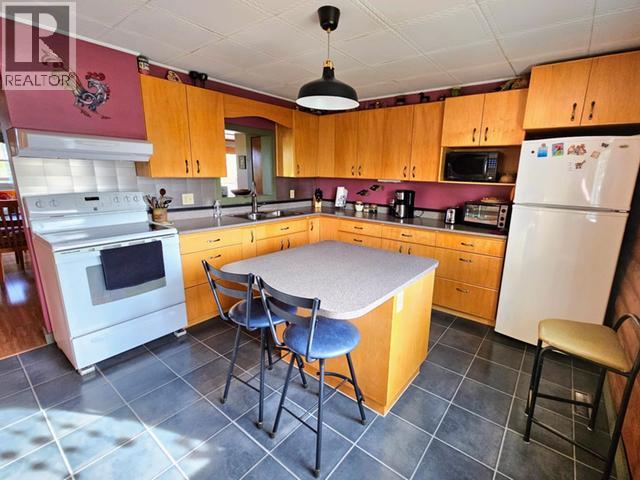 136 Dawson Drive, Faro, Yukon  Y0B 1K0 - Photo 12 - 16527