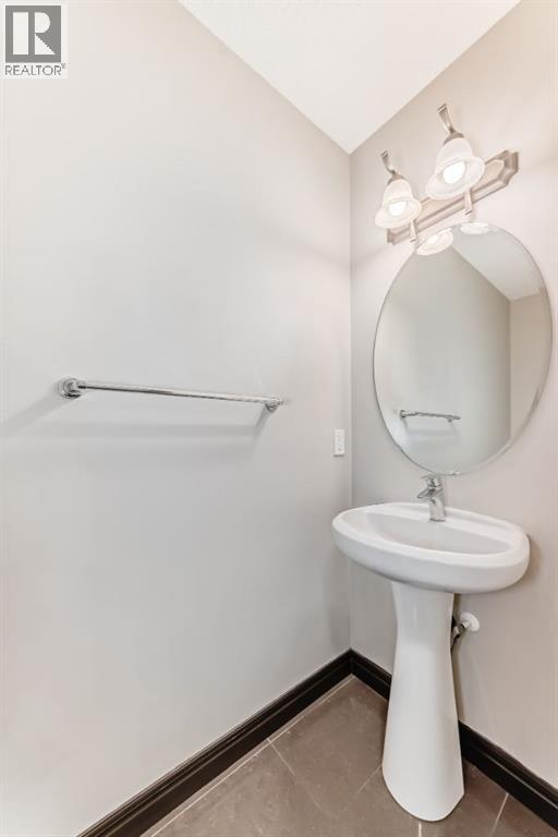 201 Sherwood Heights Nw, Calgary, Alberta  T3R 0L4 - Photo 15 - A2282059