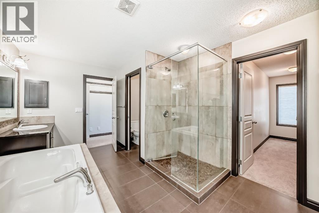 201 Sherwood Heights Nw, Calgary, Alberta  T3R 0L4 - Photo 20 - A2282059