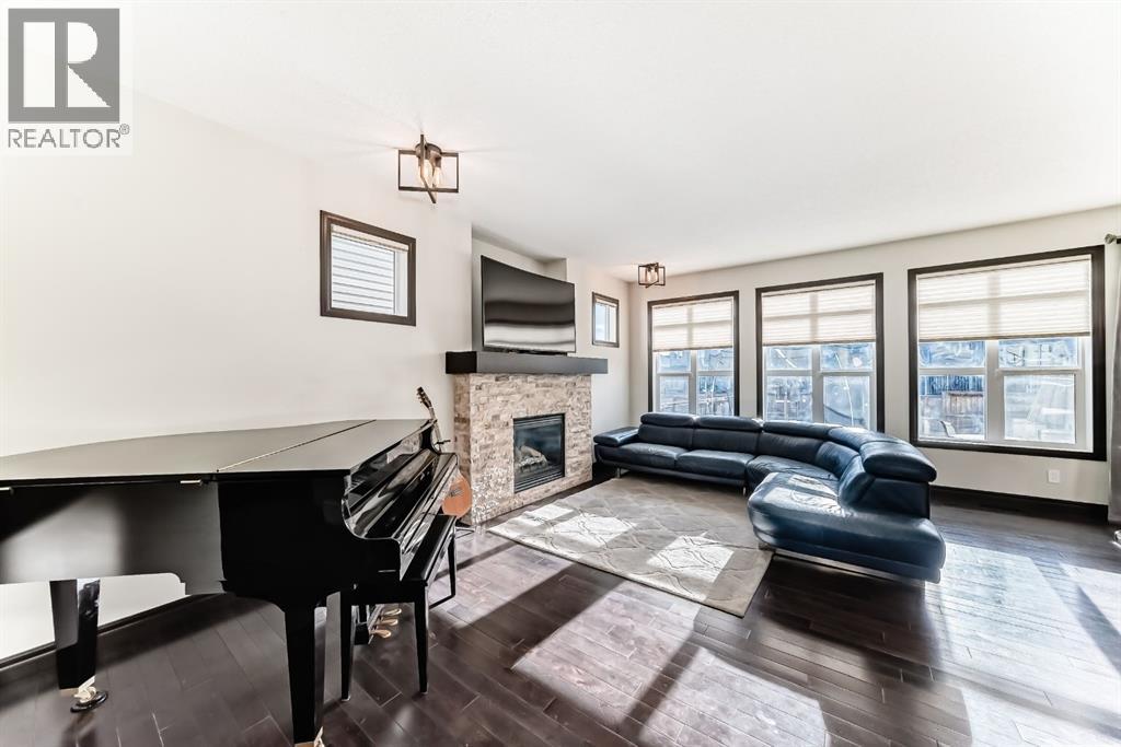 201 Sherwood Heights Nw, Calgary, Alberta  T3R 0L4 - Photo 14 - A2282059