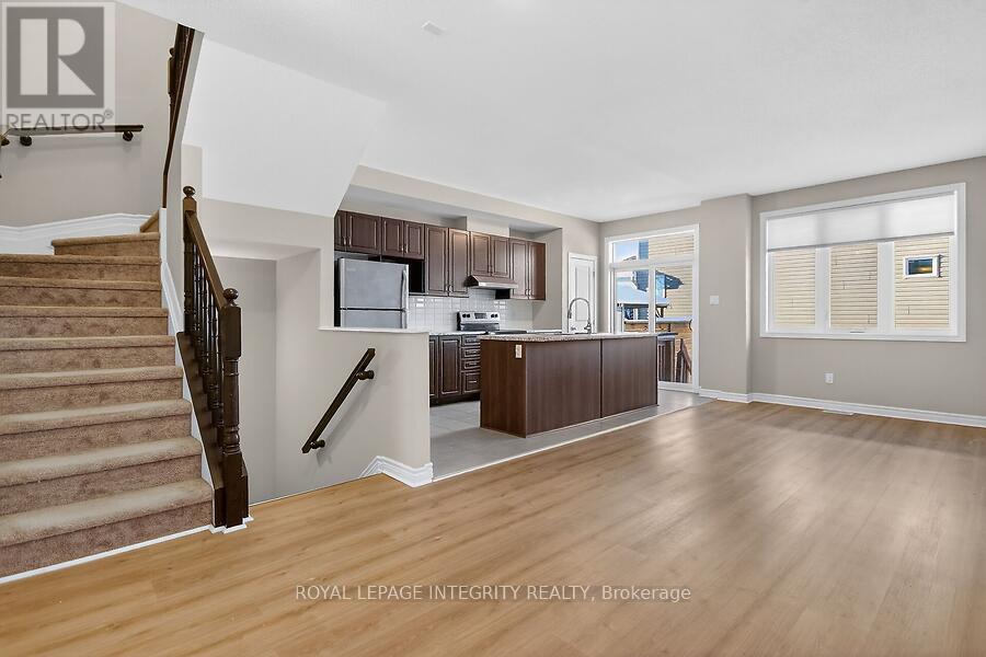 168 Bandelier Way, Ottawa, Ontario K2S 2J5 - Photo 5 - X12746698