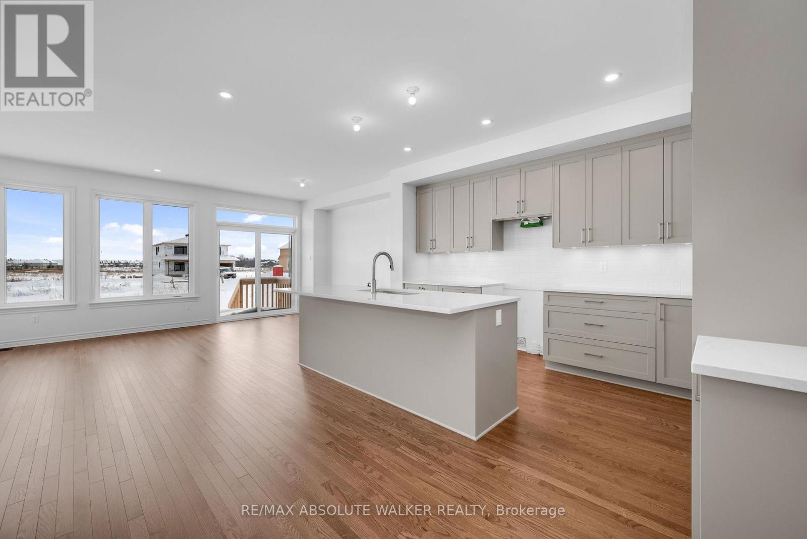 152 Kerala Place, Ottawa, Ontario  K1T 0Z3 - Photo 15 - X12605810