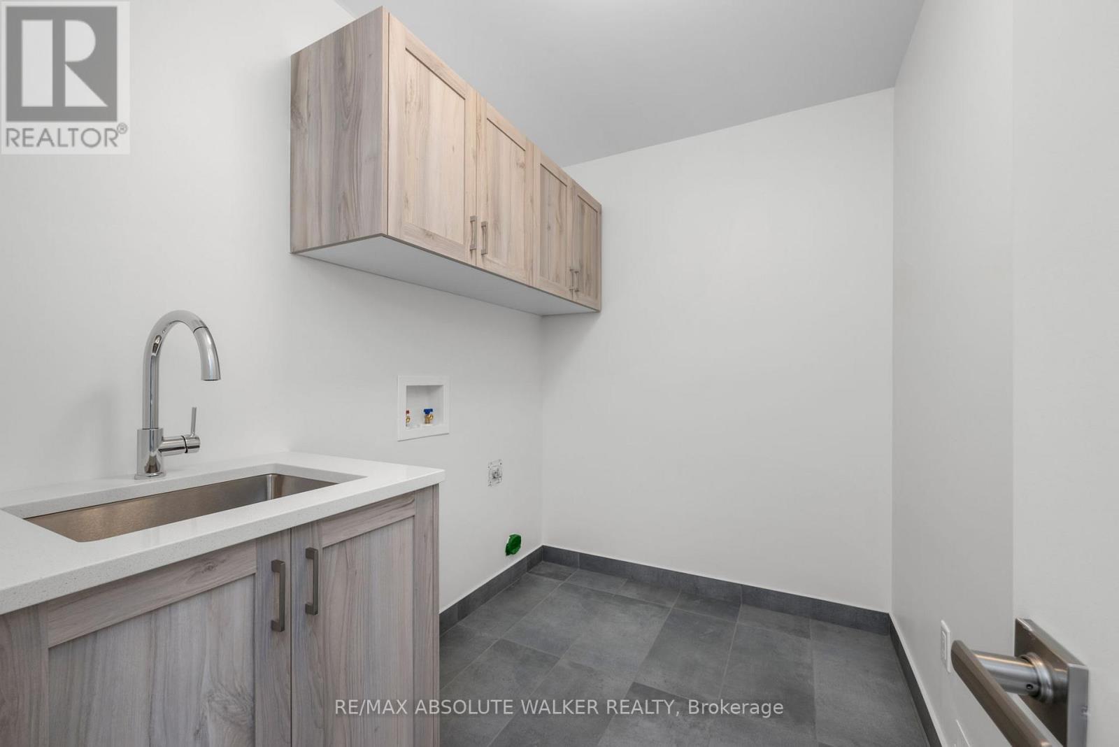 152 Kerala Place, Ottawa, Ontario  K1T 0Z3 - Photo 31 - X12605810