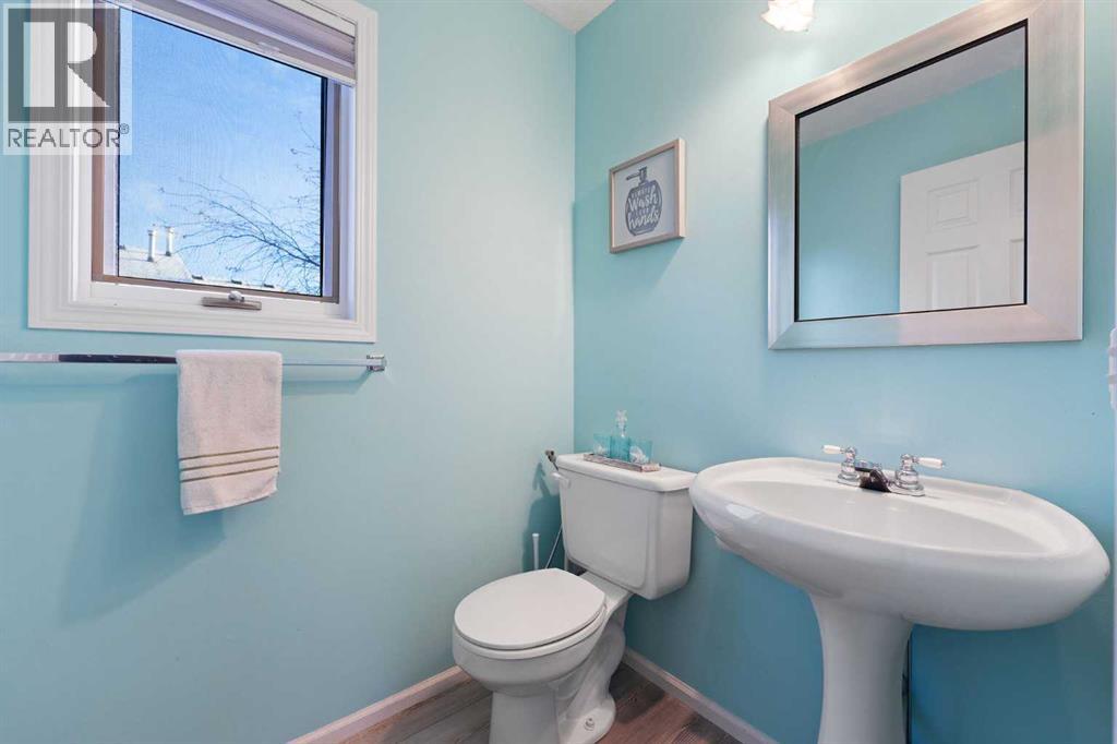 60 Prominence View Sw, Calgary, Alberta  T3H 3M8 - Photo 21 - A2280589