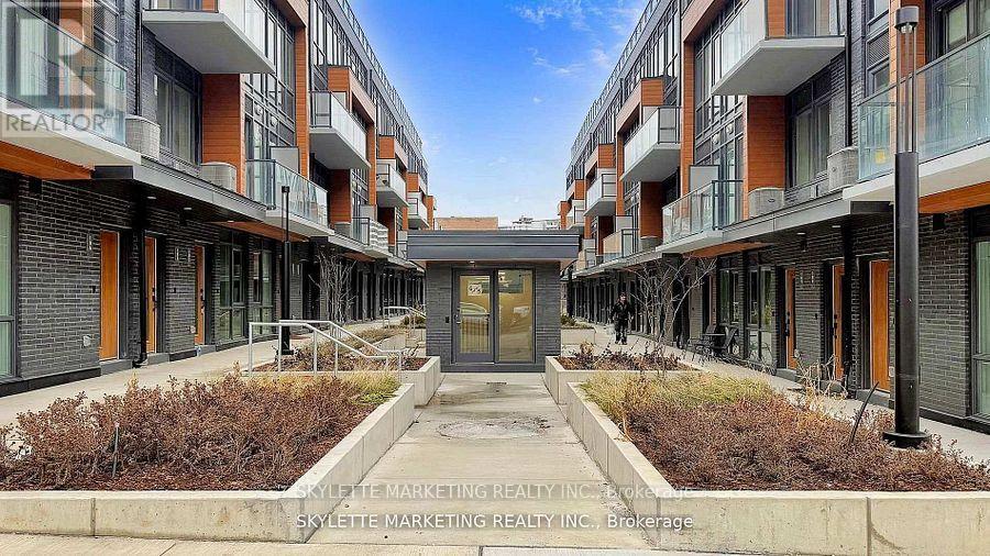 72 - 71 Curlew Drive, Toronto, Ontario  M3A 0B2 - Photo 2 - C12746696