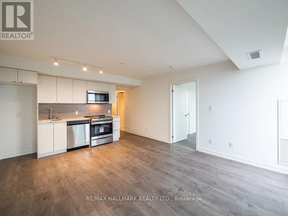 605 - 1401 O'connor Drive, Toronto, Ontario  M4B 2V5 - Photo 4 - E12746688