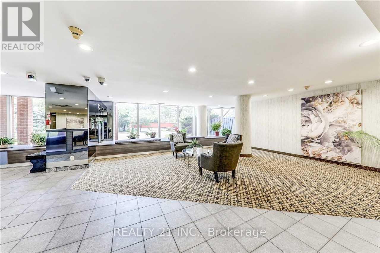 816 - 11753 Sheppard Avenue E, Toronto, Ontario  M1B 5M3 - Photo 4 - E12746708