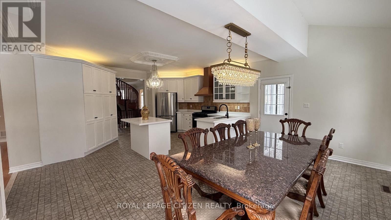 180 Kimber Crescent, Vaughan, Ontario  L4L 9K3 - Photo 8 - N12726888