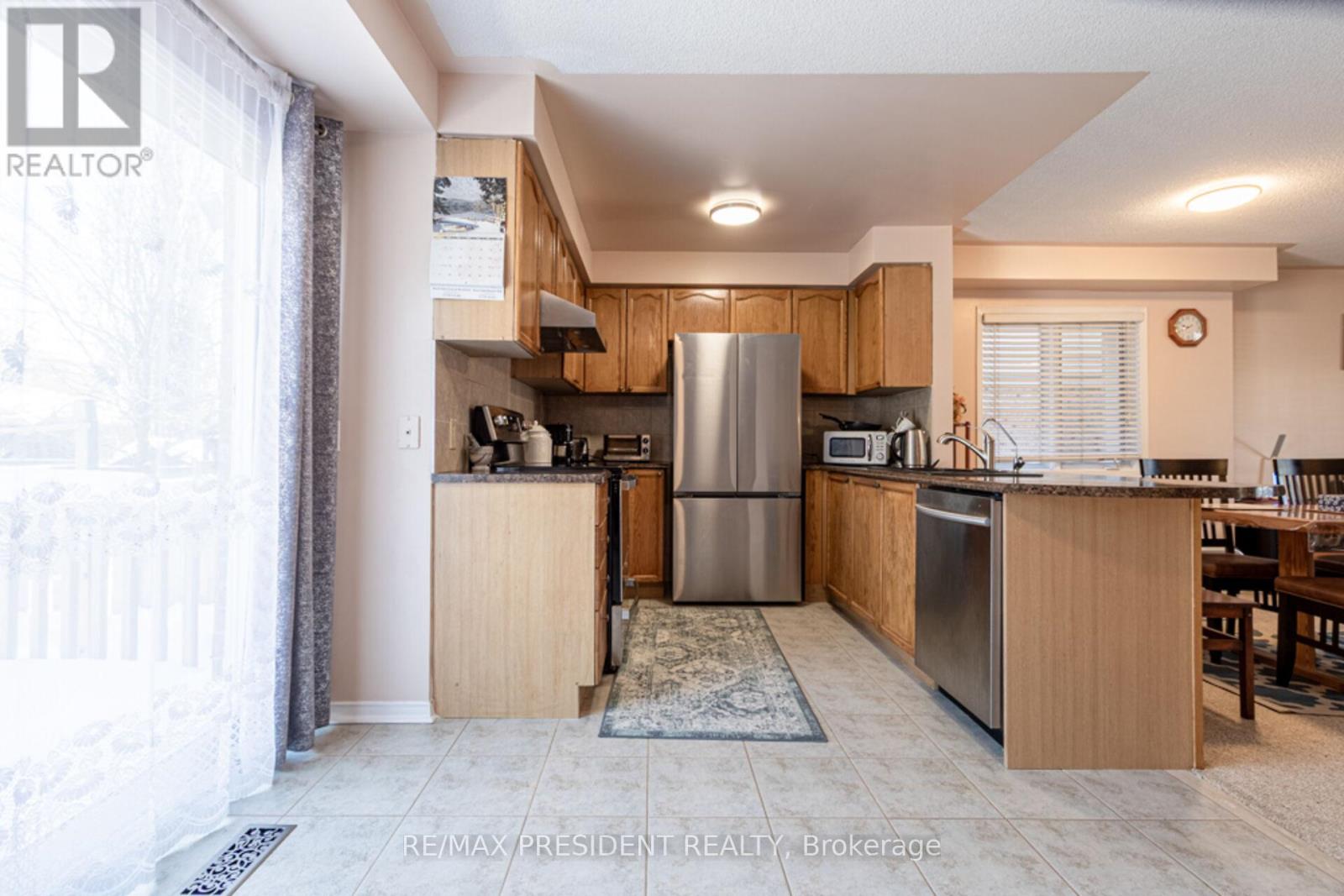 2957 Jackson Drive, Burlington, Ontario  L7M 4K6 - Photo 10 - W12746704