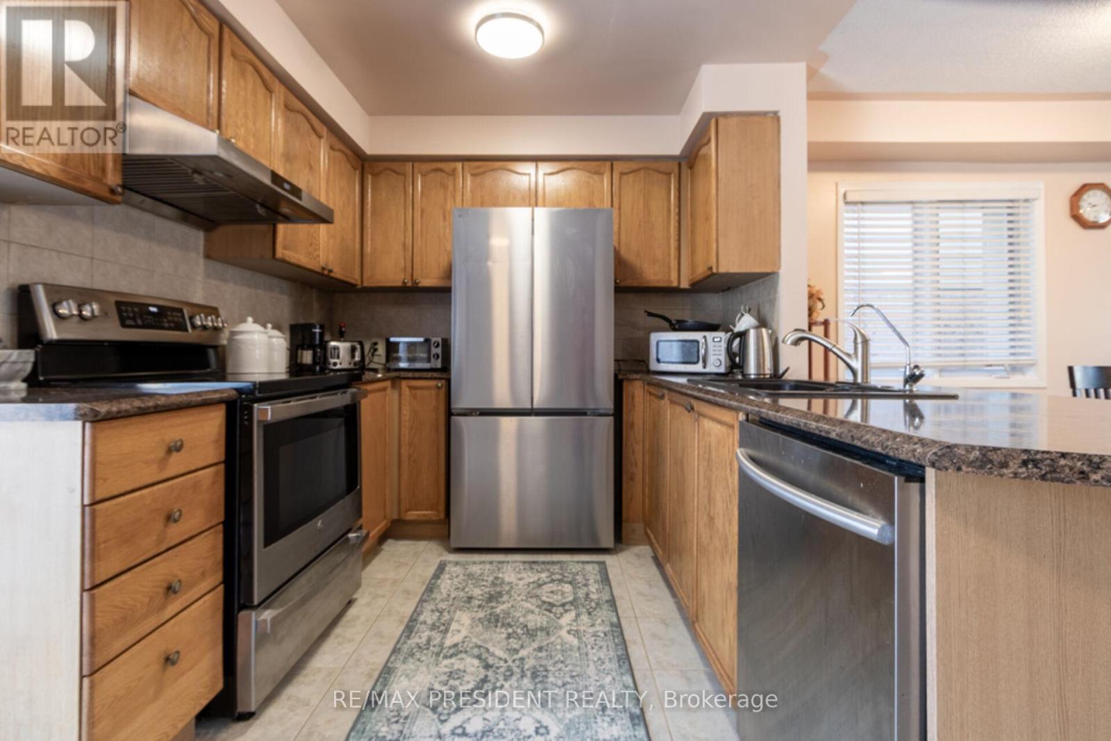 2957 Jackson Drive, Burlington, Ontario  L7M 4K6 - Photo 11 - W12746704