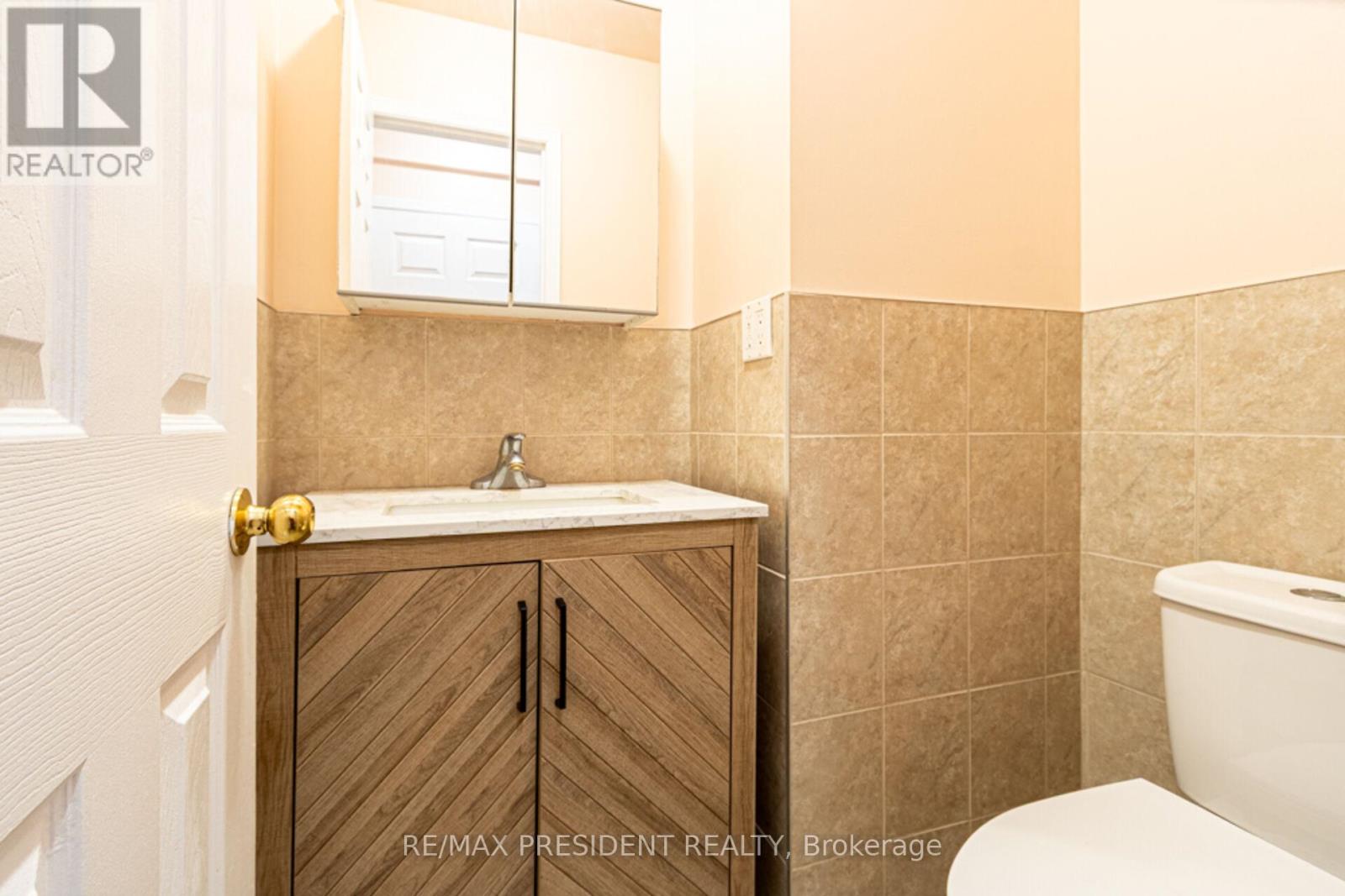 2957 Jackson Drive, Burlington, Ontario  L7M 4K6 - Photo 13 - W12746704