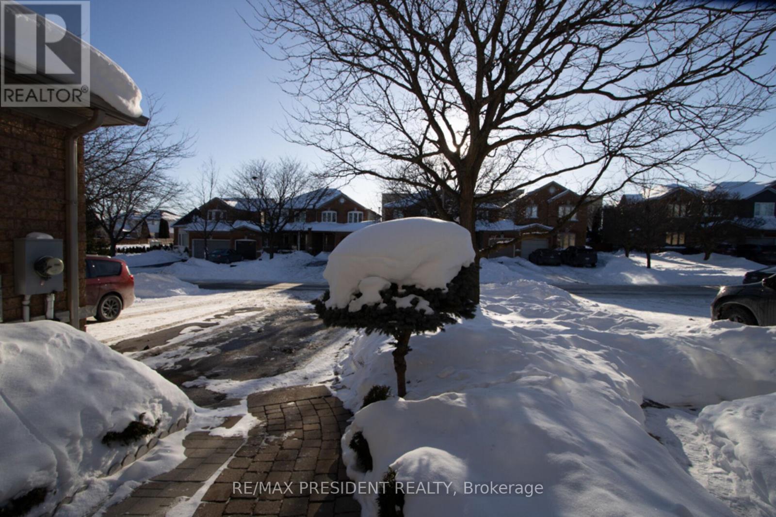 2957 Jackson Drive, Burlington, Ontario  L7M 4K6 - Photo 3 - W12746704