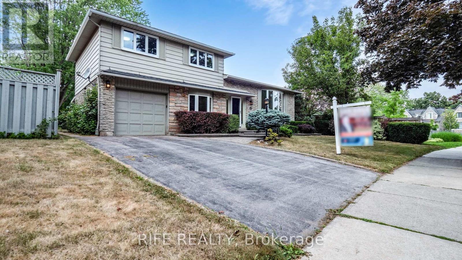 2137 HIXON STREET, Oakville, Ontario