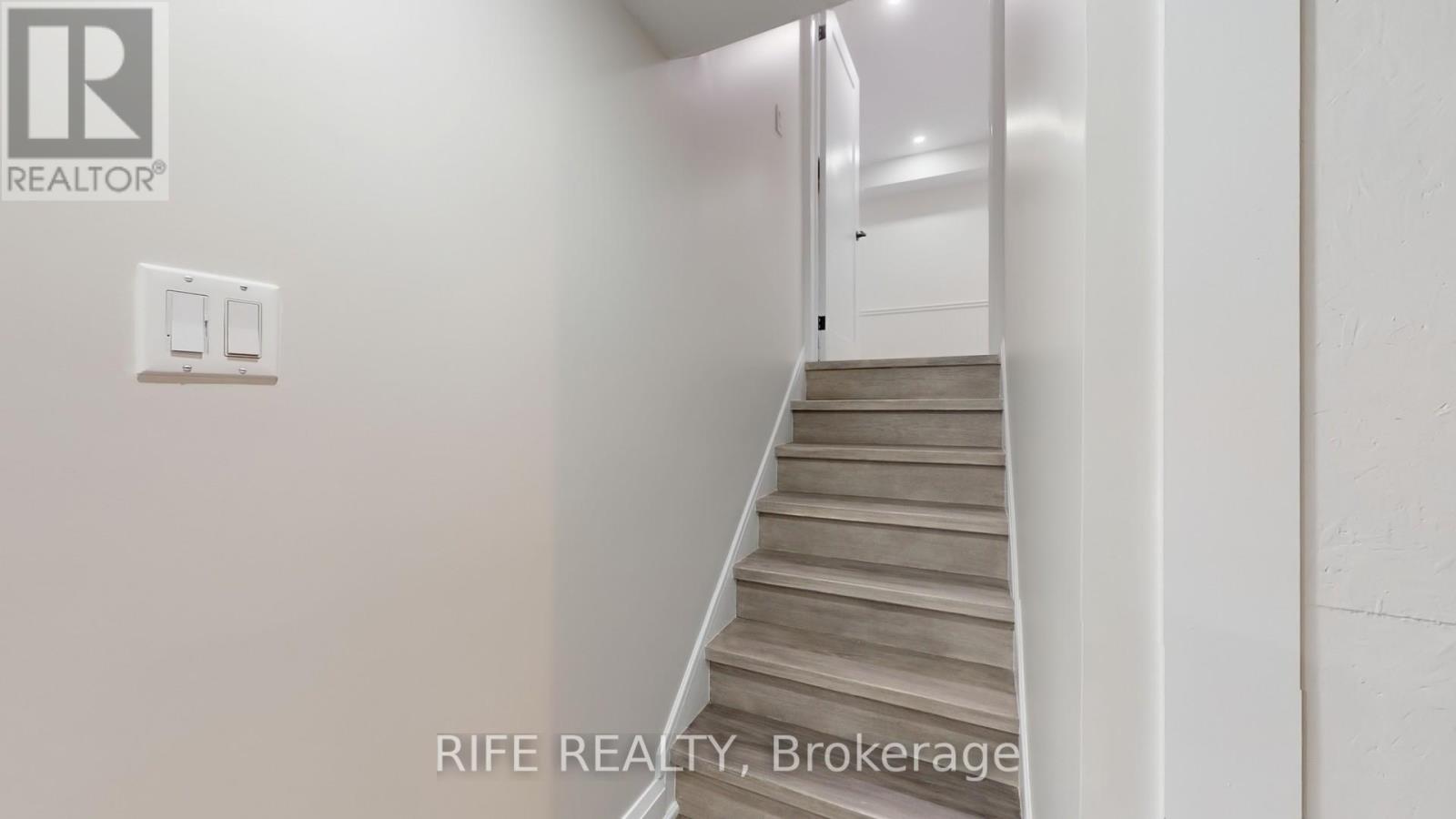 2137 Hixon Street, Oakville, Ontario  L6L 1T3 - Photo 39 - W12746710