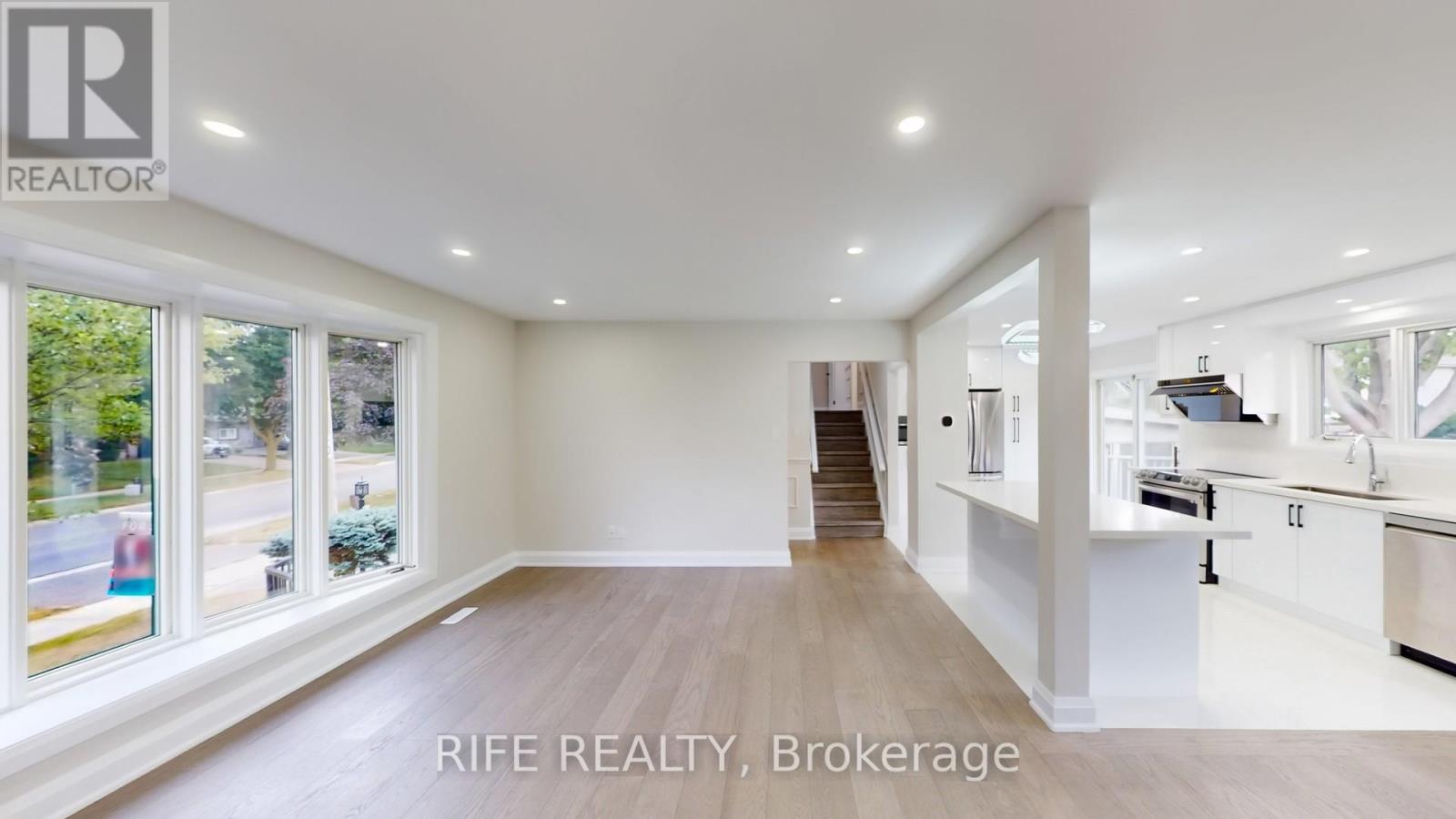 2137 Hixon Street, Oakville, Ontario  L6L 1T3 - Photo 7 - W12746710