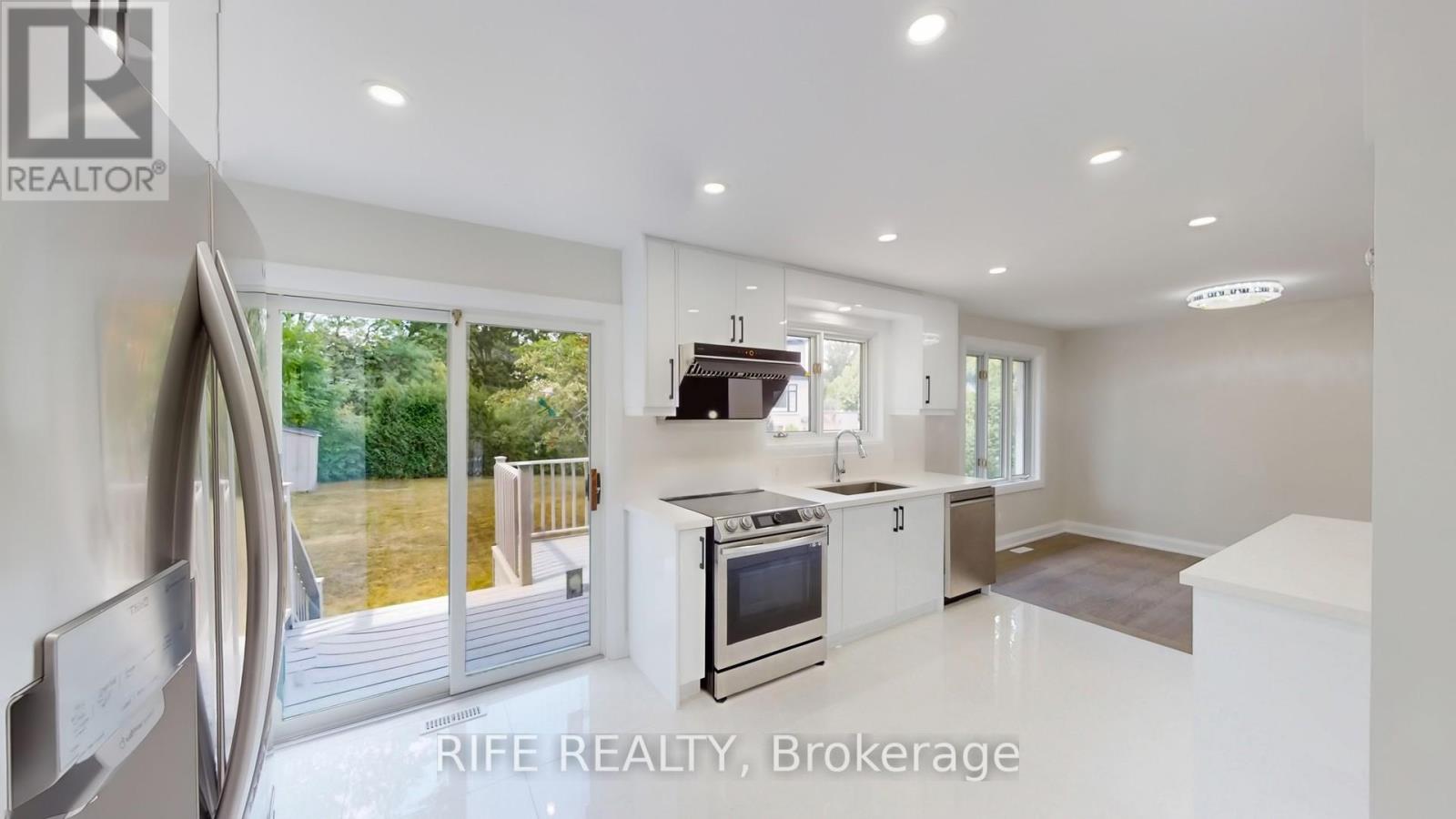 2137 Hixon Street, Oakville, Ontario  L6L 1T3 - Photo 9 - W12746710