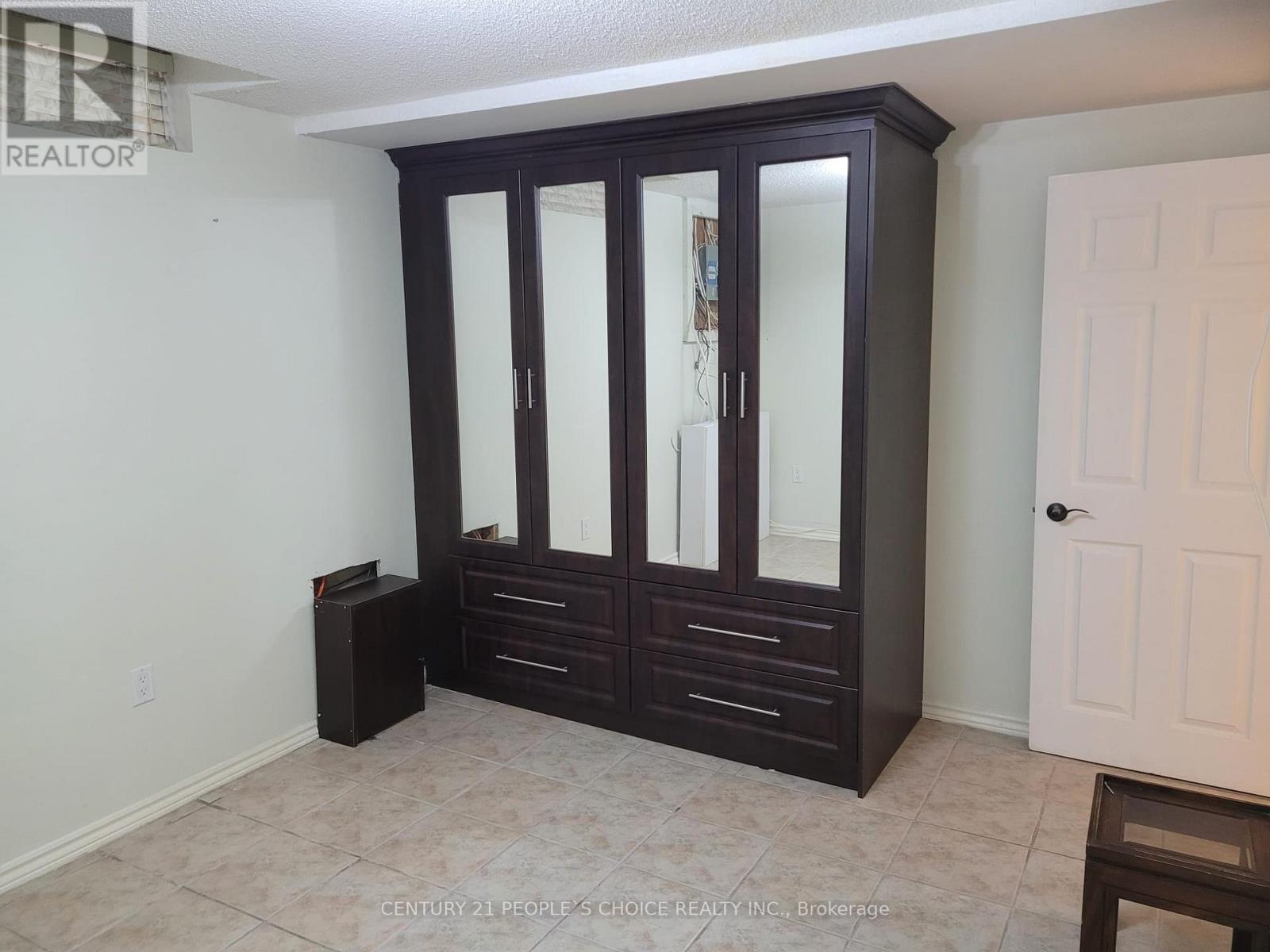 Bsmnt - 2524 Banfield Road, Mississauga, Ontario  L5M 5G2 - Photo 8 - W12746722