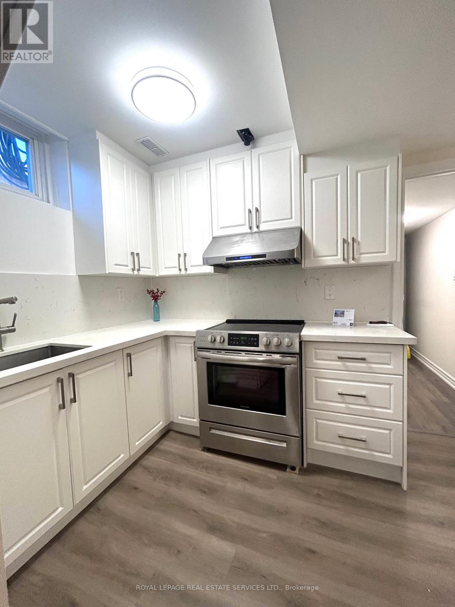 Basement - 3527 The Credit Woodlands, Mississauga, Ontario  L5C 2K7 - Photo 12 - W12746726