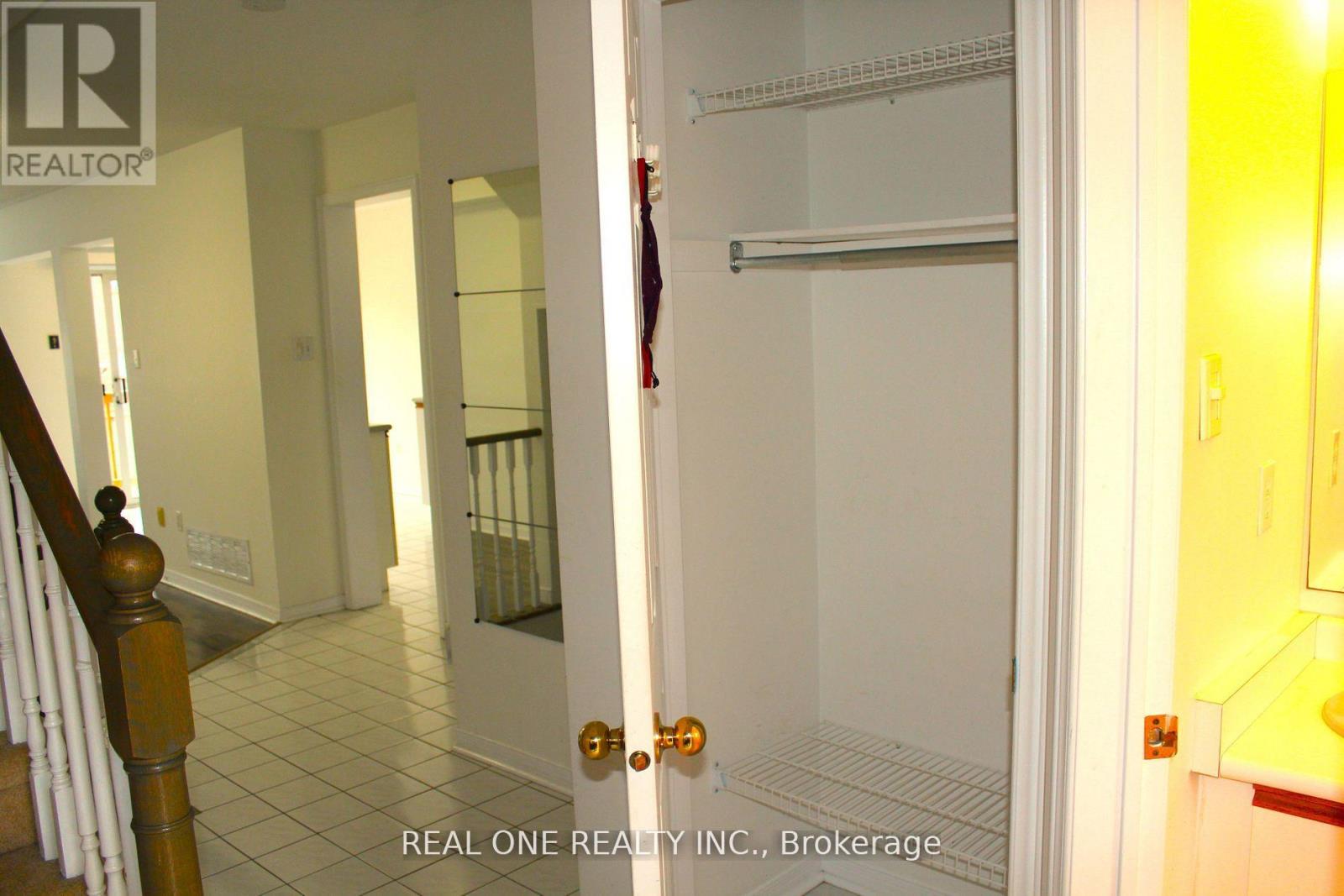 27 - 2550 Thomas Street, Mississauga, Ontario  L5M 5N8 - Photo 3 - W12746732