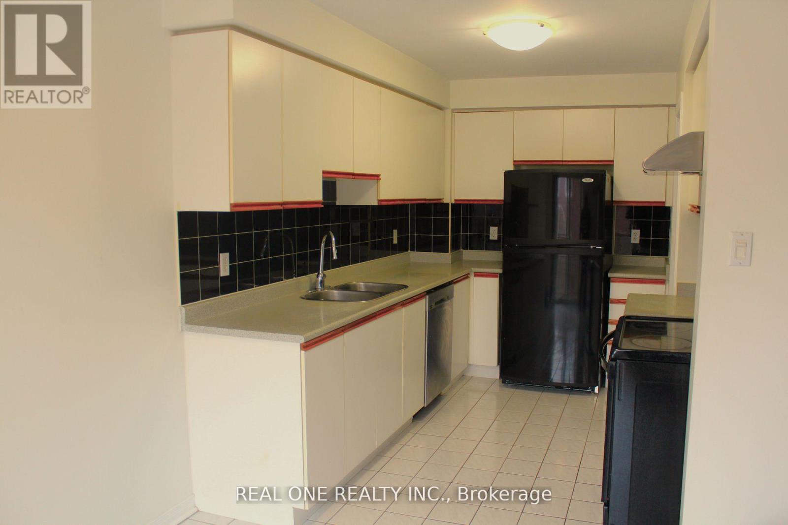 27 - 2550 Thomas Street, Mississauga, Ontario  L5M 5N8 - Photo 5 - W12746732