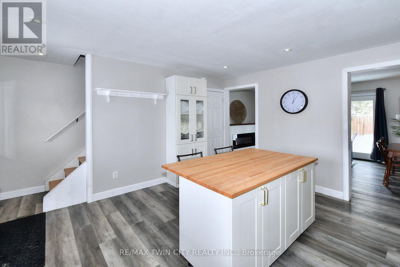 164 Goodfellow Road, Peterborough, Ontario  K9J 5X2 - Photo 8 - X12746730