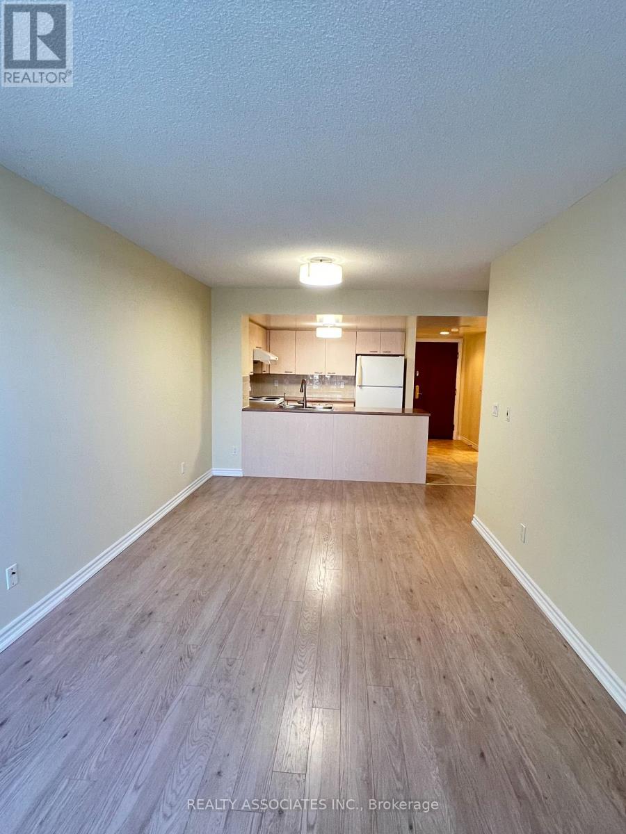 303 - 130 Pond Drive, Markham, Ontario  L3T 7W5 - Photo 12 - N12744166