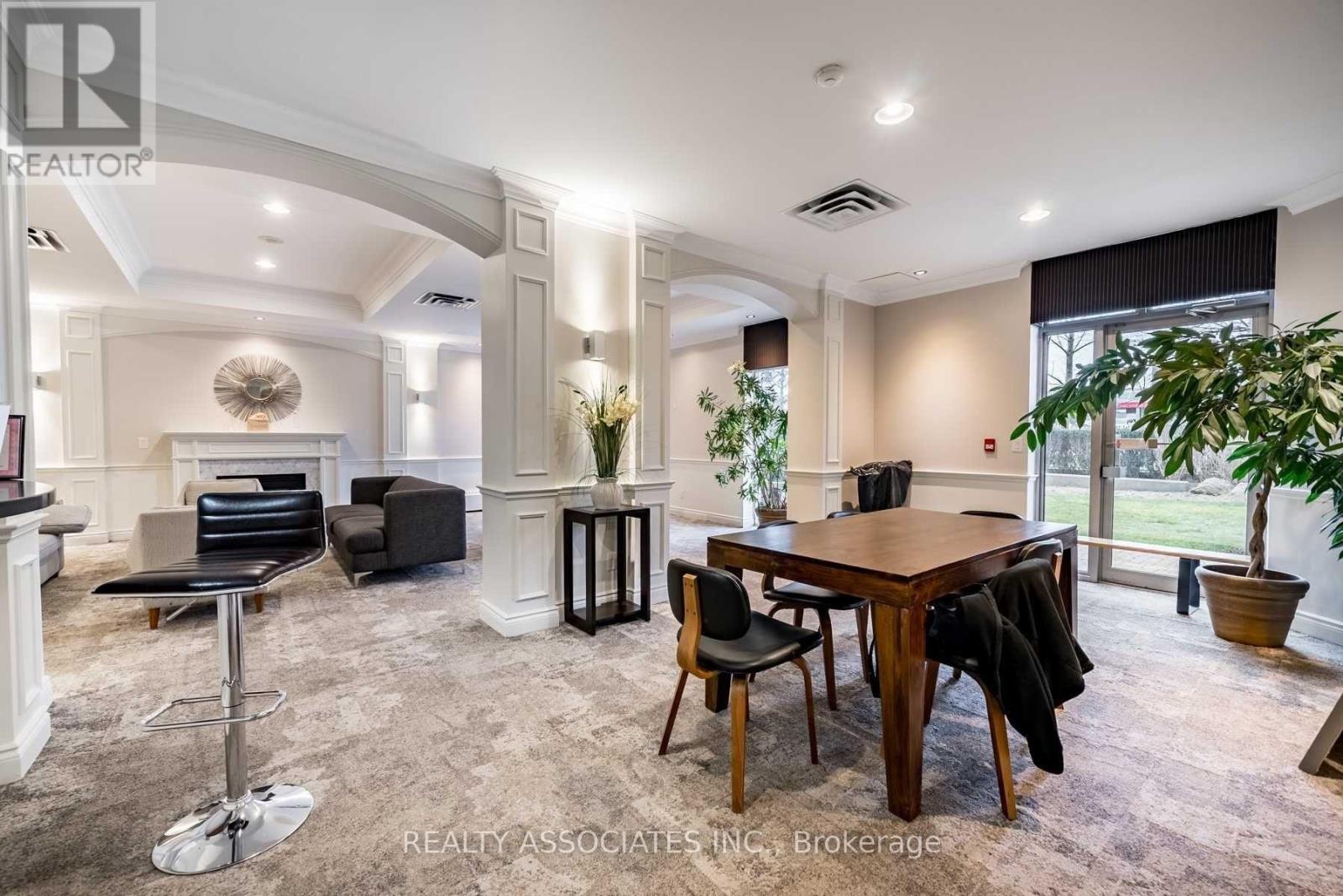 303 - 130 Pond Drive, Markham, Ontario  L3T 7W5 - Photo 22 - N12744166